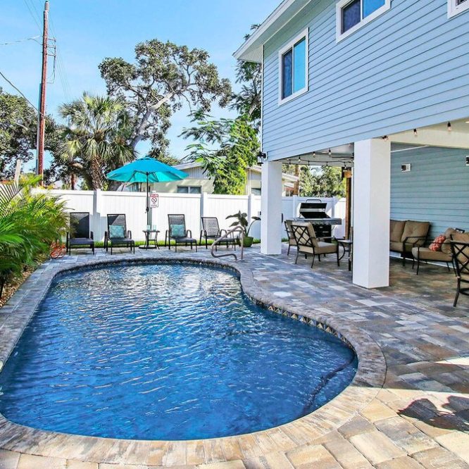 8 Stunning Airbnbs on Fort Myers Beach Front, Florida [2021 Update