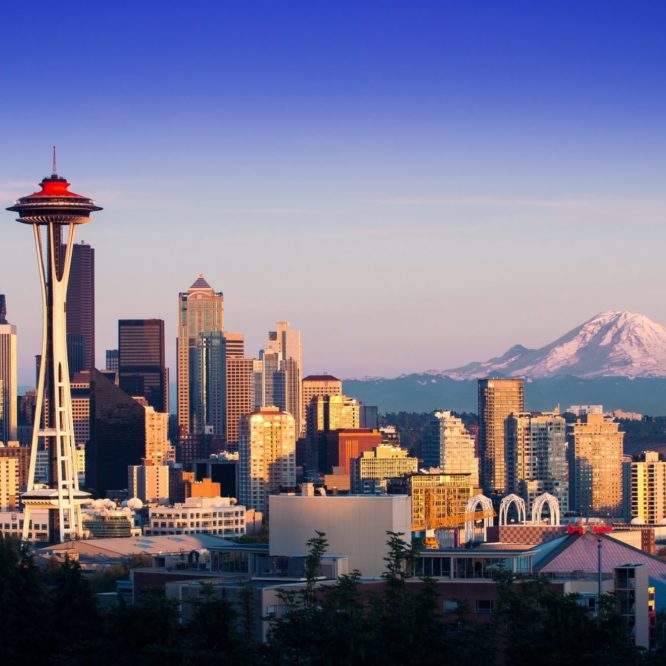 Seattle skyline with Space Needle and Mount Rainier