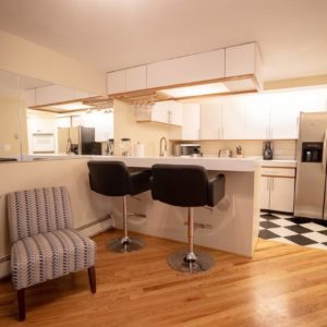 Chicago-Lincoln-Park-Airbnb-Option-11-Kitchen