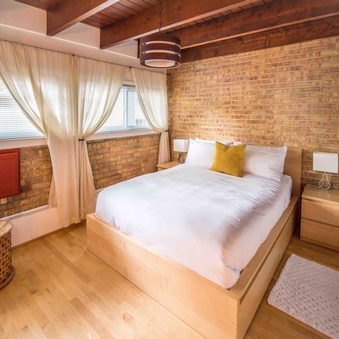 Airbnb Chicago Lincoln Park
