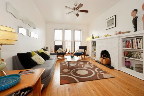 Chicago-Long-Term-Airbnb-Option-8-Living-Room