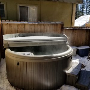Donner Lake–Truckee- Airbnb-Option-2-Hot Tub