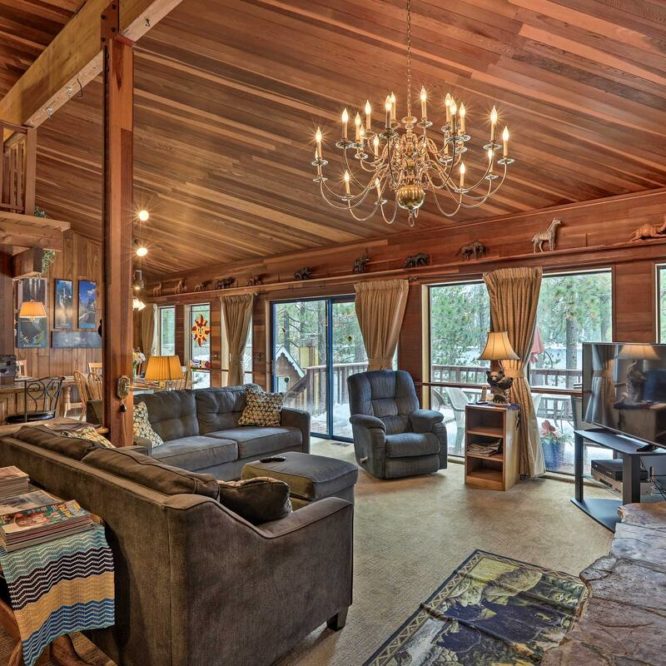 Donner Lake–Truckee- Airbnb-Option-7-Living Room