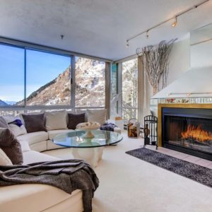 Snowbird-Utah-Airbnb-Option-6-Living-Room