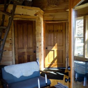 Vermont-Treehouse-Airbnb-Option-3-Living-Room