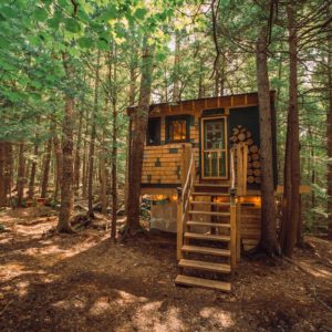 Vermont-Treehouse-Airbnb-Option-5-Exterior