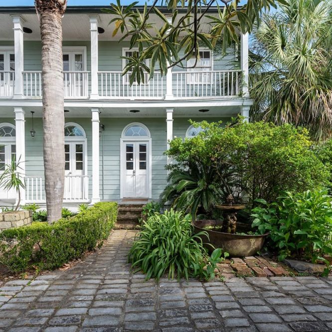 7 Best Airbnbs in New Orleans with a Pool Nearest BnB