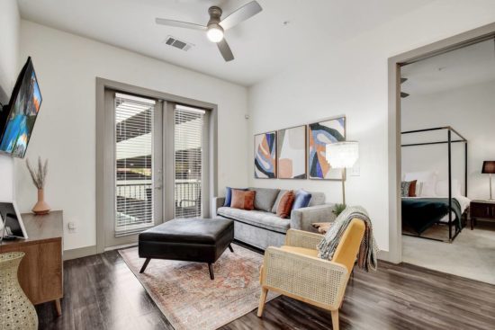 San Antonio Riverwalk–TX- Airbnb-Option-4-Livingroom