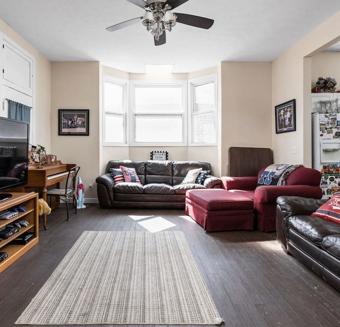 airbnb-near-lucas-oil-stadium-Option-2-Living-Room