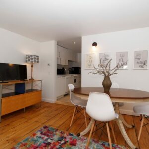 Airbnb-near-Madison-Square-Garden-Option-4-Living-Room